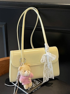 Borsa Sottobraccio in Pelle PU Dolce Coreana Borsa a Tracolla Minimalista a Busta per Donna Con Ciondolo a Orsetto Fiocco in Pizzo