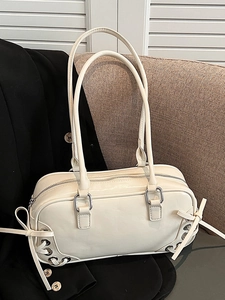 Borsa Boston bianco crema con occhielli argentati, lacci e doppi manici