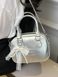 Sac bowling argenté chic avec perles et nœuds en dentelle pour femmes élégantes