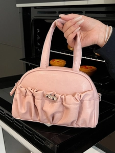Sac oreiller plissé rose en cuir PU avec fermoir rotatif argenté pour le quotidien