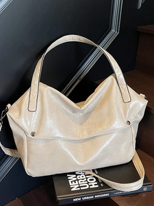 Vintage Oil Wax PU Leather Large Capacity Tote Bag For Women Urban Minimalist Commuting Shoulder Crossbody Bag Retro Handbag