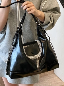 Sac fourre-tout minimaliste en cuir PU noir avec bordure dentelle et chaîne en métal
