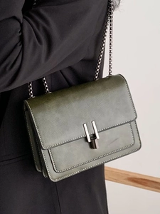 British retro dark green leather crossbody bag with metal chain and square lock