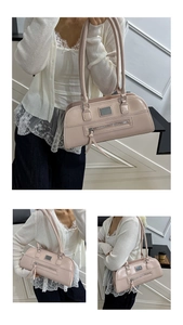 Détails du sac sous le bras en cuir PU rose avec fermeture éclair et plaque en métal rectangulaire