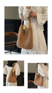 Vue détaillée du motif en maille ajourée de ce sac cabas tissé de couleur marron