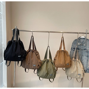 Sacs à dos en nylon à cordon en cinq couleurs avec design plissé et grande capacité de stockage