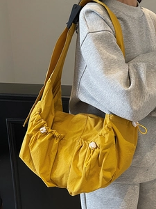 Grand sac cabas jaune en nylon plissé avec poche à cordon pour femmes à la mode