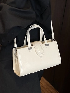Sac à main minimaliste beige en cuir ciré avec poignée et bandoulière pour femme