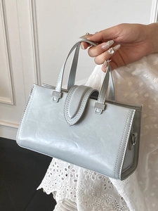 Sac à main élégant en cuir PU gris clair avec poignées et boucle décorative argentée
