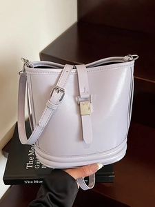 Sac Seau en Cuir PU pour Femme à la Mode Sac à Bandoulière Minimaliste Couleur Unie Avec Boucle Métallique Polyvalent