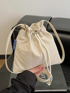 Minimalist Nylon Drawstring Crossbody Phone Bag For Women Lightweight Korean Ins Style Casual Pleated Small Square Shoulder Bag