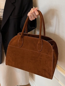 Bolso de mano de ante marrón estilo británico para mujer con diseño semicircular amplio