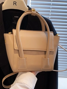 Sac à Épaule en Cuir PU Minimaliste pour Femme Couleur Unie Sac à Main Avec Bandoulière Réglable Sac Bandoulière Élégant