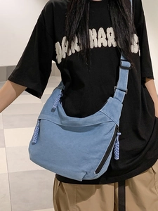 Sac Bandoulière en Denim Unisexe Décontracté de Grande Capacité Sac Cabas Rétro Lavé Sac Banane Hobo Mode pour Hommes Femmes