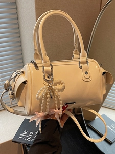 Women Boston Bag Shiny PU Leather Barrel Shoulder Bag With Artificial Pearl Bow Pendant Trendy Large Capacity Handbag Crossbody Bag