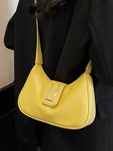 Sac sous les aisselles chic en cuir jaune motif litchi avec boucle en métal argenté en U