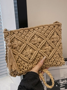 Sac à main bohème en coton tressé abricot avec pampilles et bandoulière artisanale