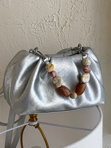 Fashion Women Pleated Bucket Shoulder Crossbody Bag PU Leather Cloud Handbag With Beaded Handle Korean Style Daily Pouch