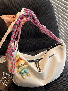 Borsa a Spalla da Donna in Tela a Mezzaluna Tracolla in Corda Intrecciata Borsa a Tracolla Dumpling Streetwear Casual Con Ciondolo