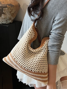 Women's large capacity striped straw hobo bag with leather shoulder straps for beach