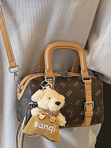 Mode PU Leder Boston Tasche Für Damen Cartoon Bär Druck Große Kapazität Handtasche Umhängetasche Schulter Kissen Tasche Mit Anhänger