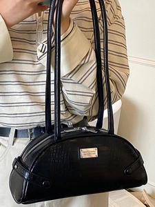 Classic black crocodile pattern underarm Boston bag with silver metal plate