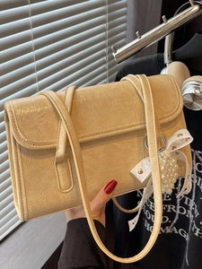 Women Shoulder Underarm Bag Textured PU Leather Flap Large Capacity French Retro Sweet Style Artificial Pearl Heart Lace Bow Decor