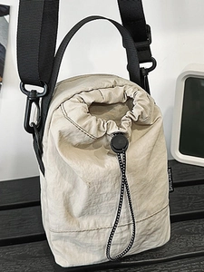 Outdoor Hiking Nylon Drawstring Bucket Bag Lightweight Waterproof Shoulder Crossbody Bag Casual Sports Water Bottle Pouch