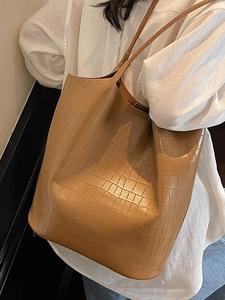 Minimalist vintage brown crocodile embossed large tote bag for women daily commute