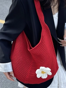 Sac fourre-tout tissé rouge fait main avec fleur 3D pour la plage et les vacances