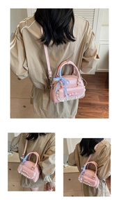 Rosa Schleifen-Boston-Tasche mit Spitze und kariertem Band zum Umhängen