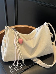 Women Large Capacity Nylon Shoulder Bag Casual Hobo Bag With Heart Pendant Minimalist Crossbody Tote Bag For Daily Commute