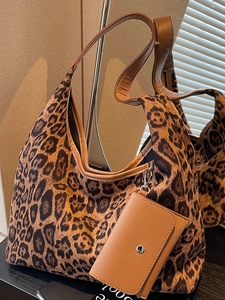 Women Large Leopard Print Tote Bag Retro Suede Shoulder Bag With Detachable Coin Purse Urban Commuting Shopper Bag Handbag