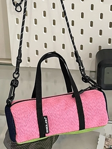 Sac à Bandoulière Cylindrique en Nylon pour Femmes Bloc de Couleur Sac Sous le Bras Minimalisme Urbain Sac Décontracté Avec Bandoulière Réglable