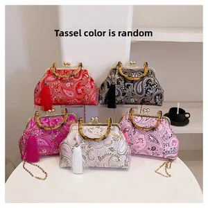 Borse retrò stile Paisley con manici in bambù, nappe lunghe e tracolla a catena