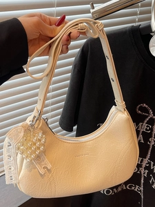 French Style PU Leather Underarm Bag For Women Minimalist Crescent Moon Shoulder Bag With Artificial Pearl Heart Pendant Baguette Bag