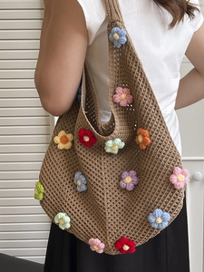 Sac cabas en maille marron avec fleurs au crochet 3D colorées pour l'été et la plage