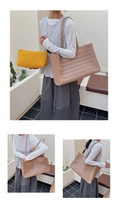 Détails du sac cabas ajouré abricot avec pochette intérieure jaune et motifs géométriques