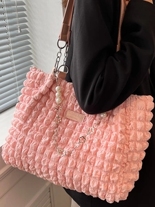 Pink bubble texture tote bag with pearl flower chain and stylish pleated design