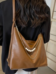 Sac fourre-tout chic en cuir marron avec chaînes dorées et perles pour femmes