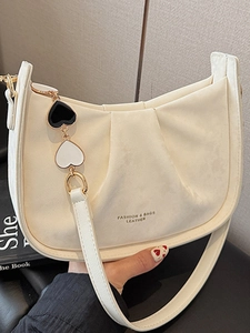 Sac à Épaule Plissé en Cuir PU de Couleur Unie à la Mode pour Femmes Petit Sac à Bandoulière Carré avec Charme de Coeur Sac à Main de Navettage Élégant