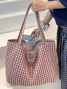 Grand sac cabas en toile à carreaux vichy rouge et blanc idéal pour le shopping d'été
