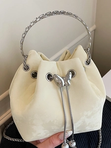 Vintage Elegant Velvet Bucket Bag With Butterfly Metal Buckle Artificial Pearl Drawstring Handbag Circular Handle Metal Chain Shoulder Bag For Women Daily Party