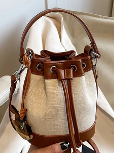 Sac Seau pour Femme Mode PU Toile Épissage Cordon Sac Bandoulière Haute Capacité Décontracté Voyage Sac à Main Avec Pendentif Cheval