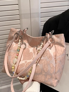 Pink heart jacquard tote bag with stylish beaded pendant and spacious single shoulder design