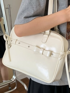 Chic cream white PU leather backpack with bow detail and heart pendant for women