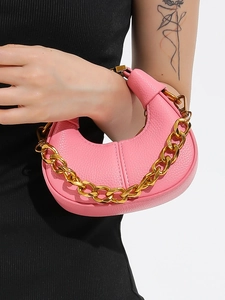 Sac hobo rose en cuir grainé avec bandoulière en chaîne dorée pour femme