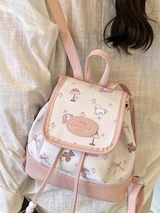 Kleiner Blumen-Rucksack aus Canvas mit Bären-Prints und Sunny Day Leder-Aufnäher