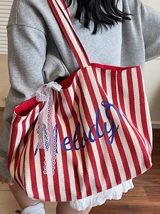 Sac fourre-tout à rayures rouges et blanches avec broderie Melody et bordure dentelle