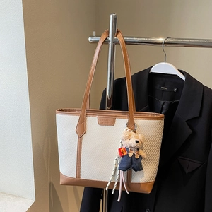 Minimalist Large Capacity Tote Bag For Women PU Leather Woven Texture Contrast Color Commuting Shoulder Bag With Bear Pendant